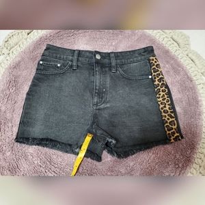 TinselTown Cheetah Black Shorts Size 5
